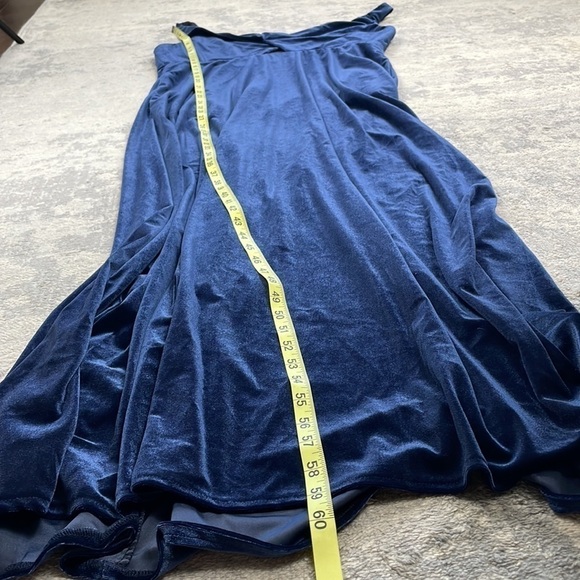 NWT Lovely Dessy Group Twist Front Cut Out Velvet Maxi Dress Gown Midnight Blue - Picture 8 of 10